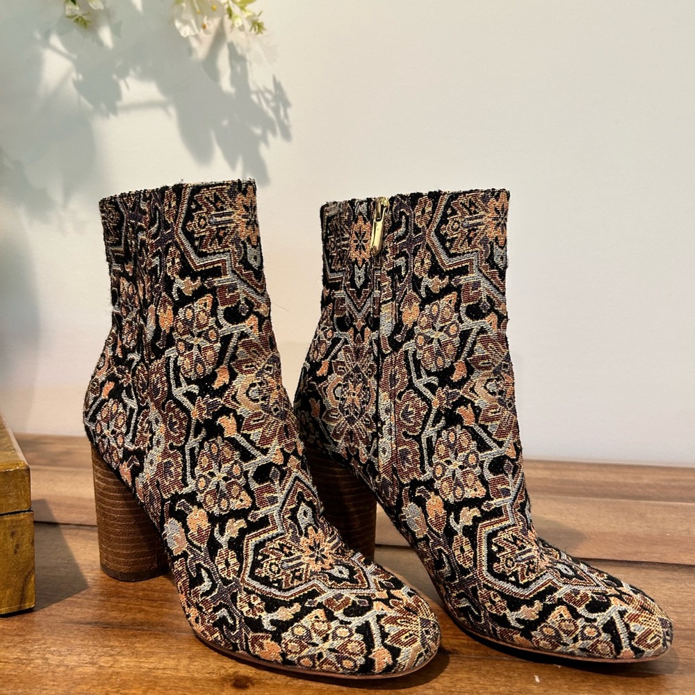 Sam Edelman Corra Ankle Boot - Size 7